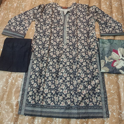 3 PCS Suit – Khaddar Shirt with Trouser & Dupatta